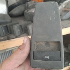 Блок управления стеклоподъемником Ман 81258067112